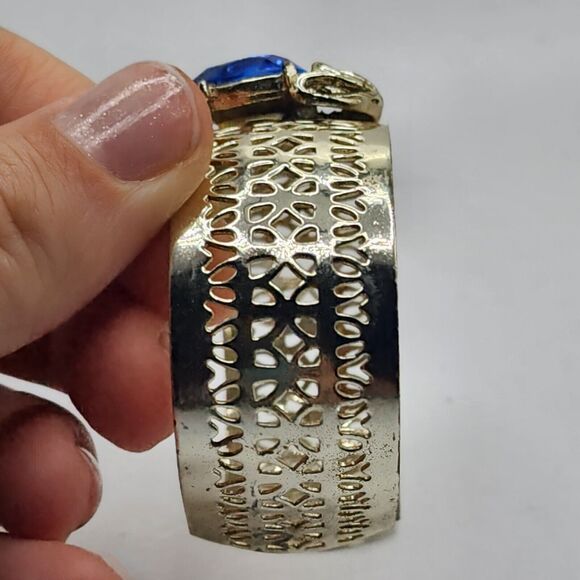 Vintage Gold Tone Royal Blue Glass Filigree Adjustable Bangle Cuff Bracelet - Picture 3 of 5